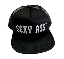 Load image into Gallery viewer, &quot;THE HOLLABACK HAT&quot; BLACK/WHITE

